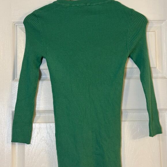 Carmen Marc Valvo Keyhole Ribbed Knit Top | Spearmint Green | XS | NWT - Picture 2 of 3